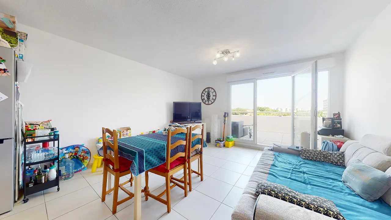 Appartement non meublé de 57.5m2 - 754€ - Nîmes
