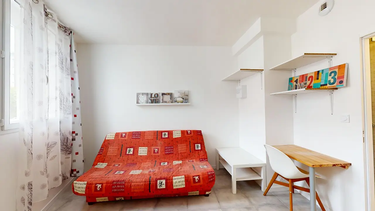 Appartement meublé de 14.0m2 - 485€ - Tours