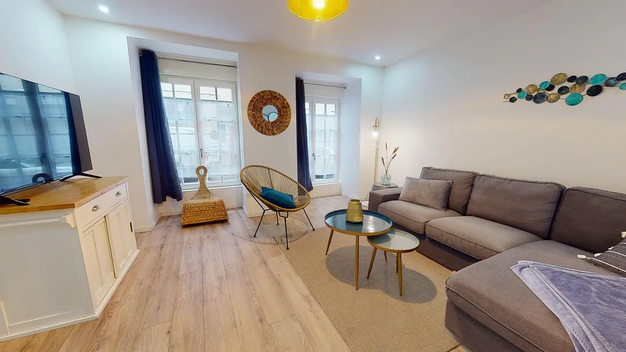 Appartement meublé de 88.0m2 - 840€ - Saint-Étienne