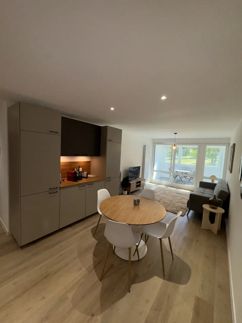 Colocation meublée de 91.07m2 - 850€ - Ferney-Voltaire