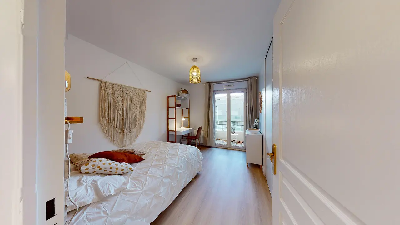 Colocation meublée de 80.0m2 - 525€ - Vénissieux