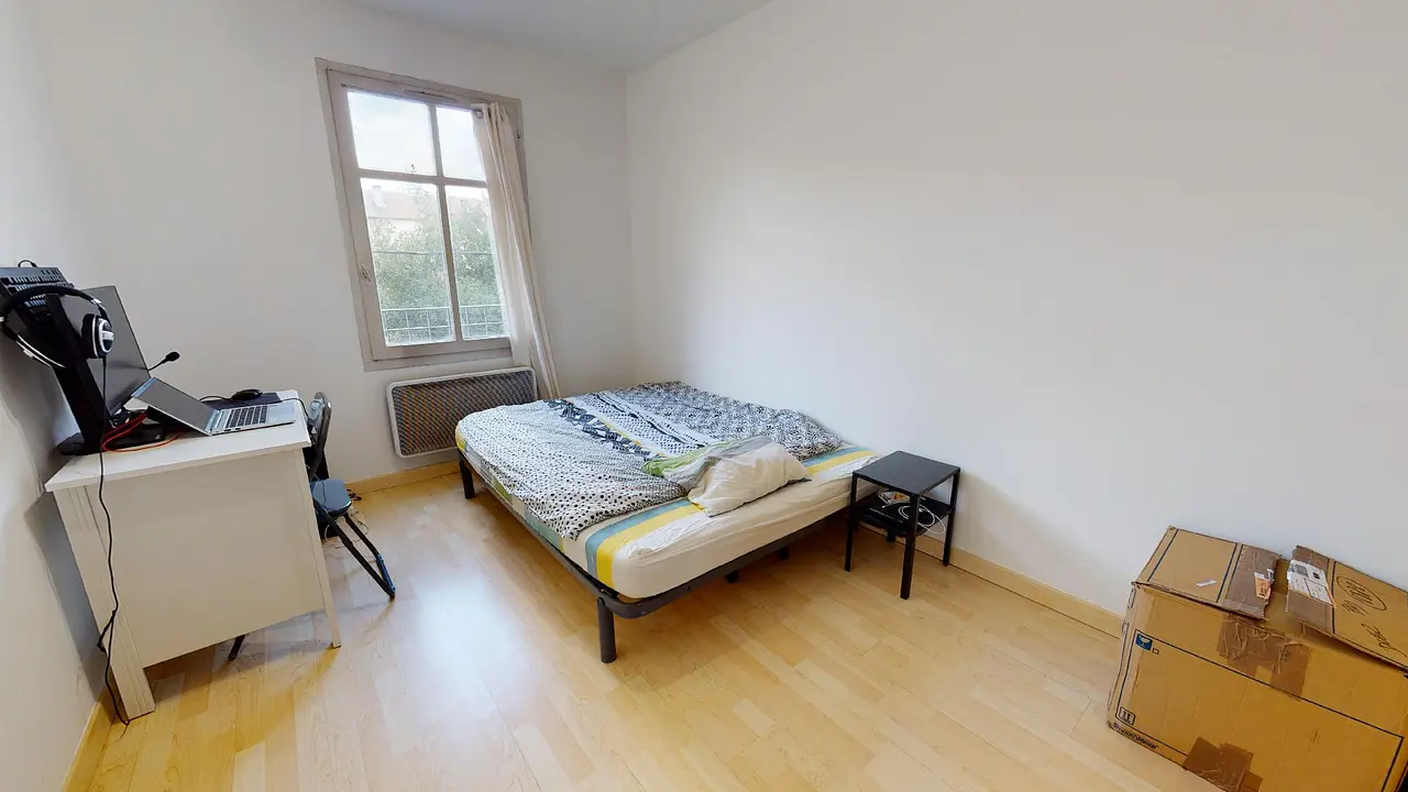 Colocation meublée de 75.0m2 - 390€ - Saint-Fons