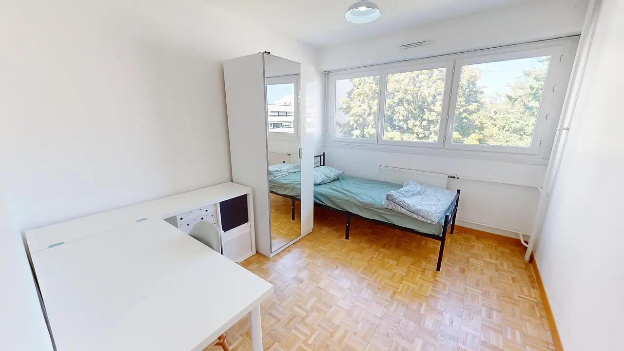 Colocation meublée de 83.0m2 - 484€ - Pontoise