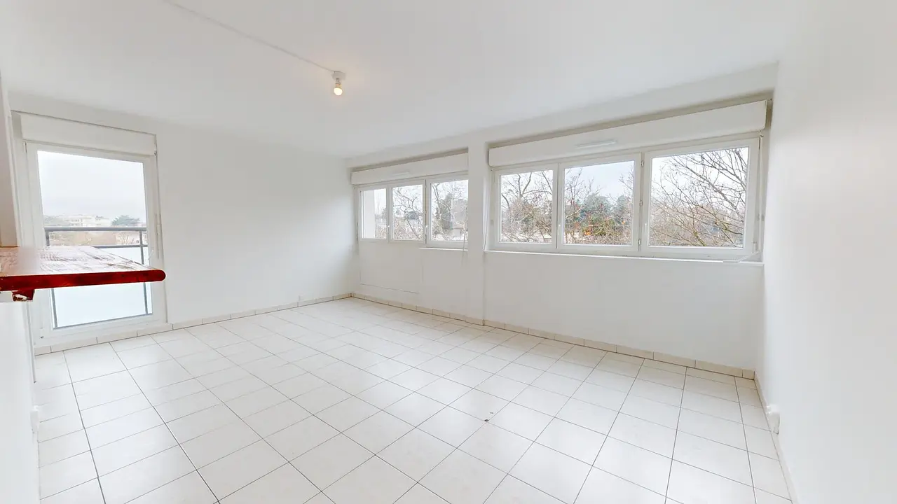Appartement non meublé de 57.0m2 - 893€ - Lyon