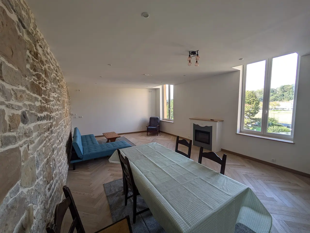 Colocation : Belle chambre dans grand Triplex rénové avec vue