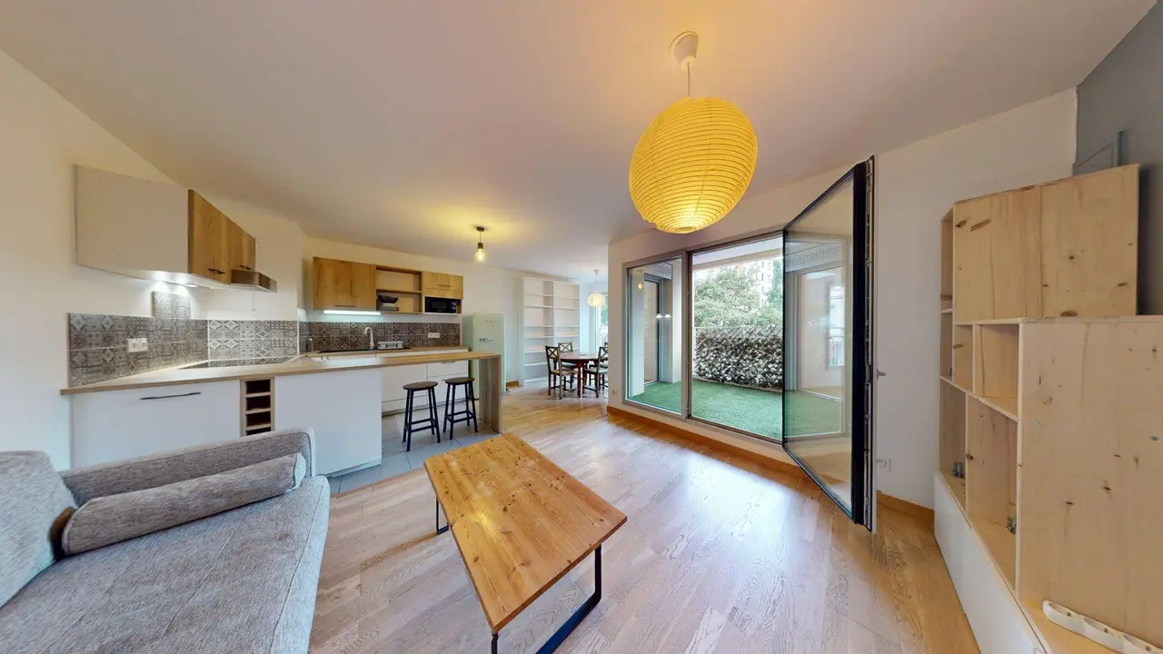 Appartement meublé de 66.15m2 - 1500€ - Lyon
