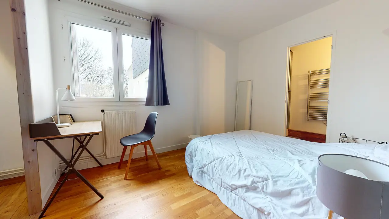 Colocation meublée de 84.0m2 - 624€ - Cergy