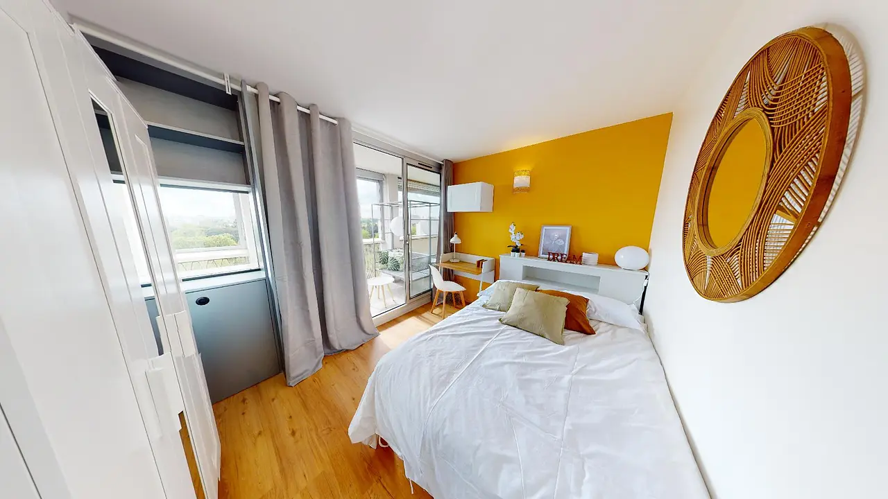 Colocation meublée de 102.51m2 - 550€ - Bron