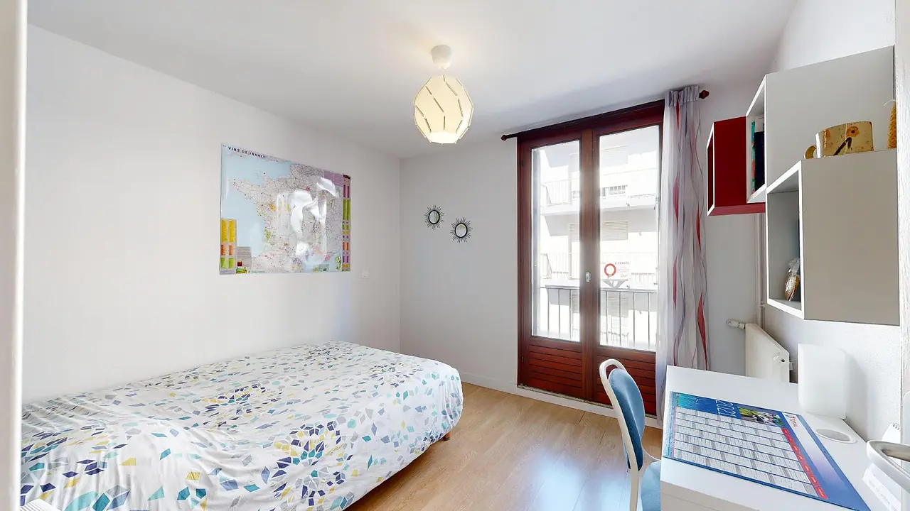 Colocation meublée de 69.0m2 - 390€ - Pau