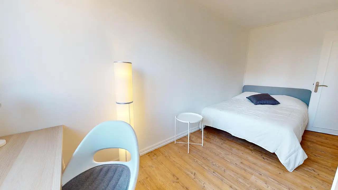 Colocation meublée de 67.1m2 - 555€ - Villeurbanne