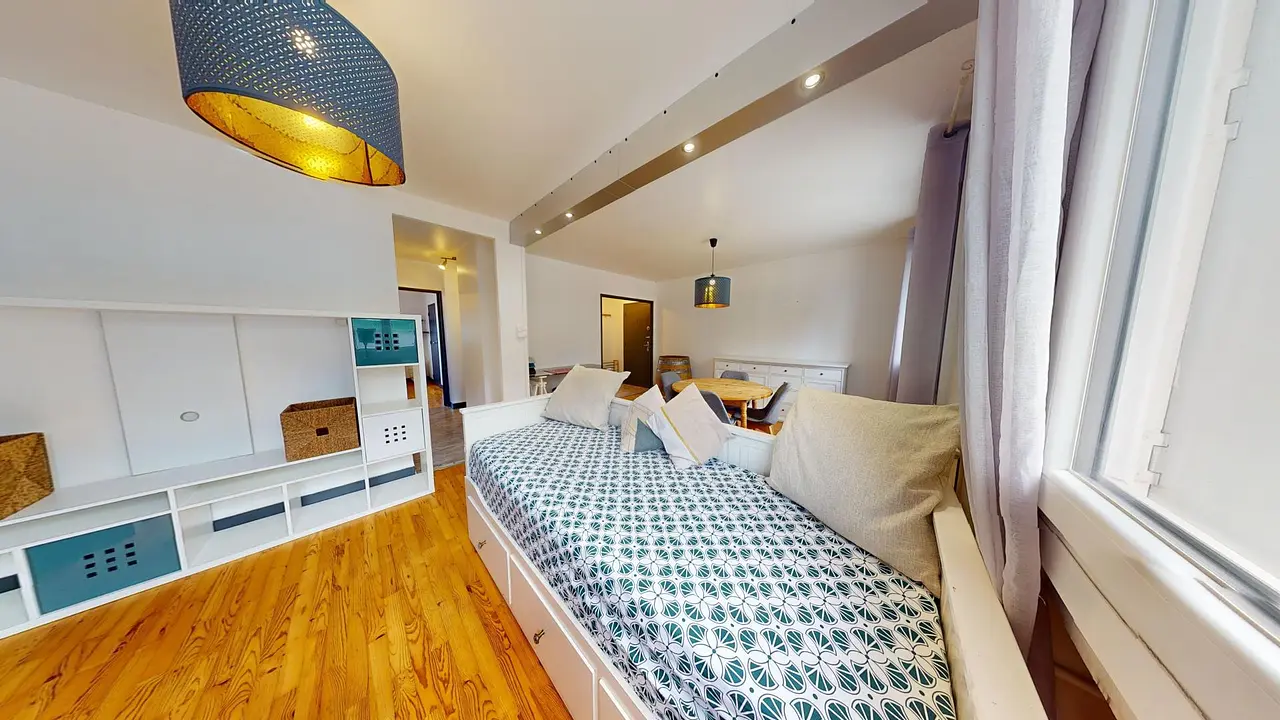 Appartement meublé de 55.0m2 - 657€ - Saint-Étienne