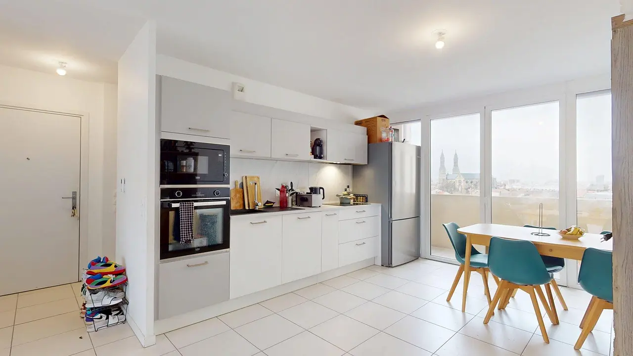 Colocation meublée de 99.0m2 - 608€ - Bordeaux