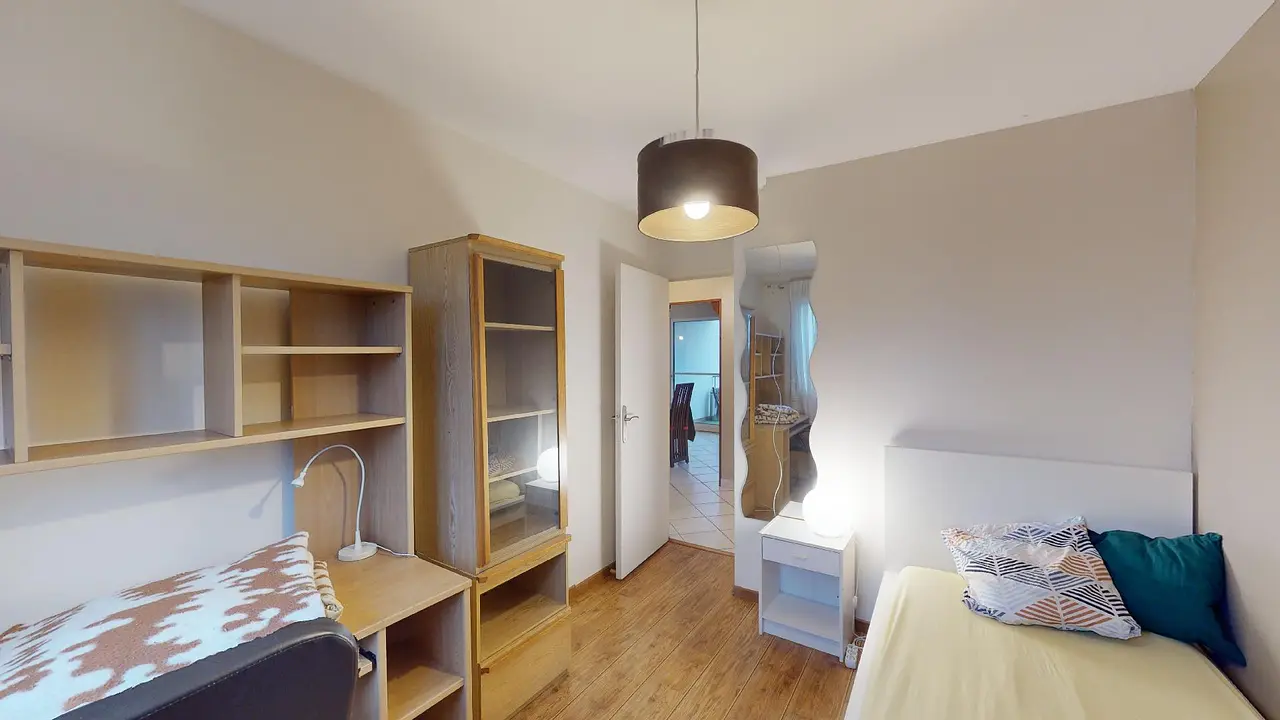 Colocation meublée de 92.0m2 - 404€ - Grenoble