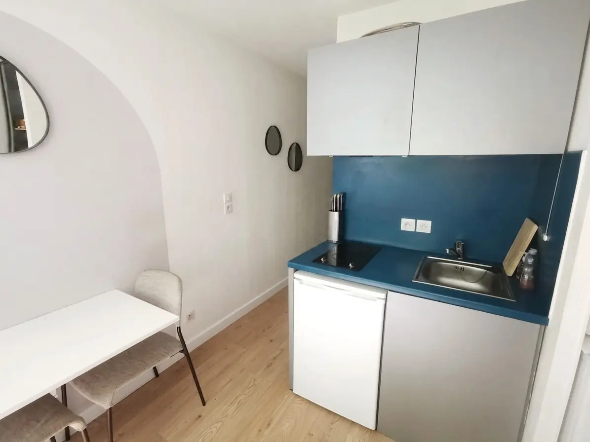 Appartement meublé de 20.0m2 - 650€ - Caluire-et-Cuire