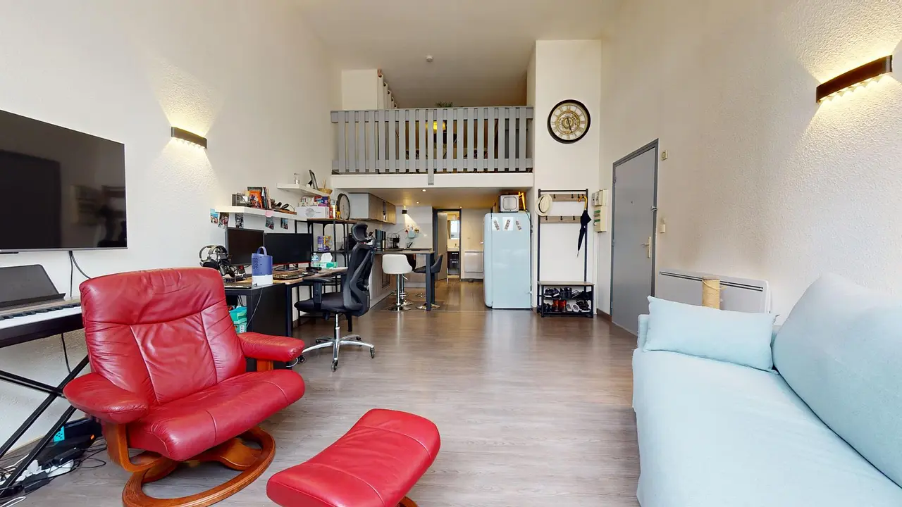 Appartement meublé de 56.1m2 - 858€ - Grenoble