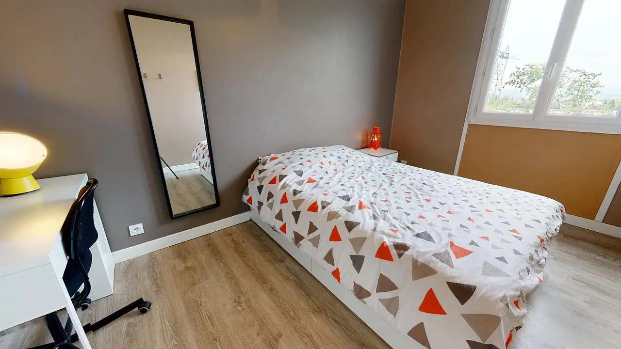 Colocation meublée de 66.0m2 - 498€ - Pierre-Bénite