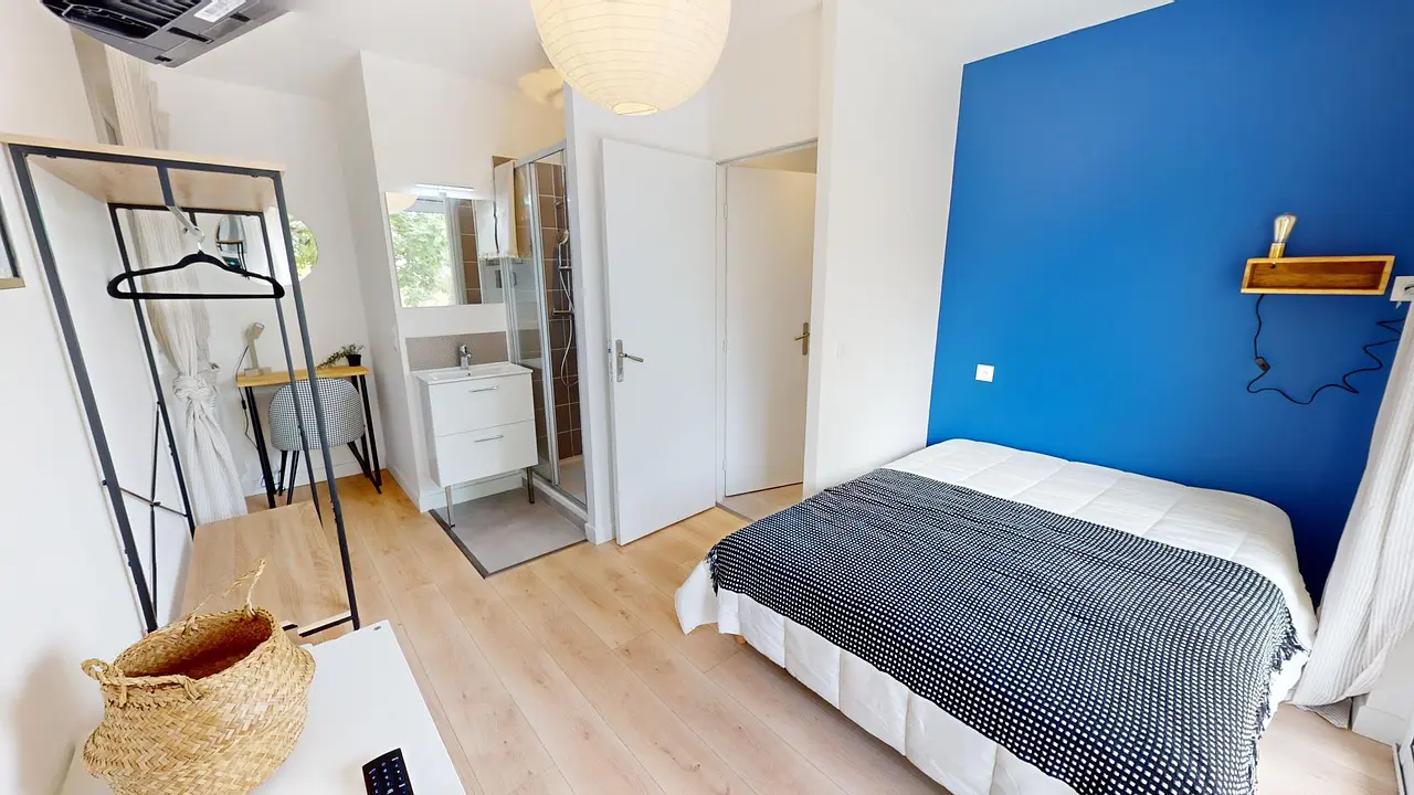 Colocation meublée de 166.0m2 - 588€ - Mérignac
