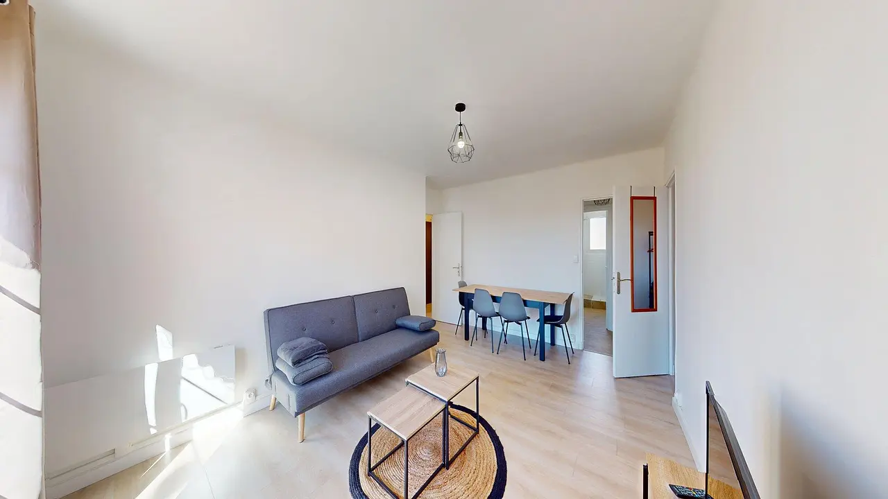 Colocation meublée de 69.5m2 - 430€ - Toulon