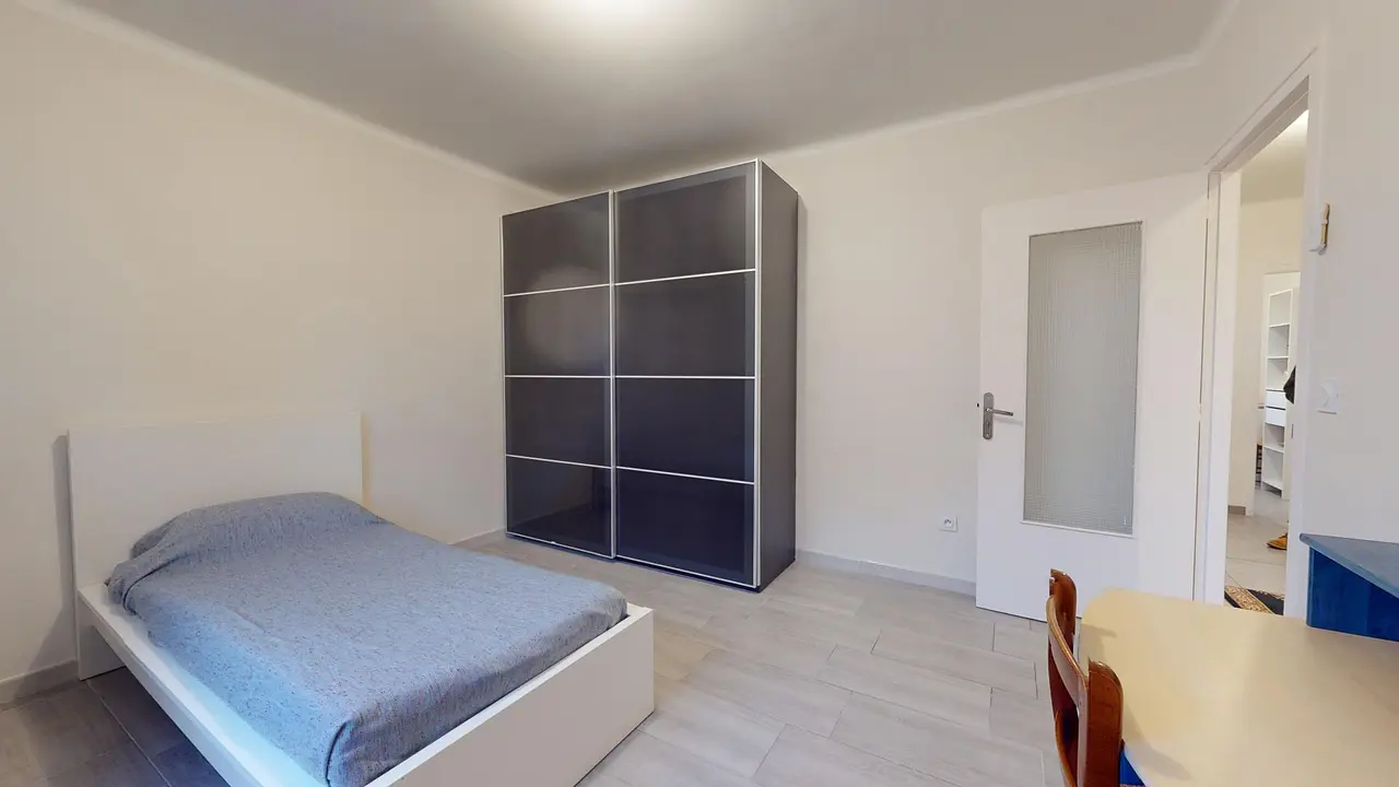Colocation meublée de 80.3m2 - 495€ - Vénissieux