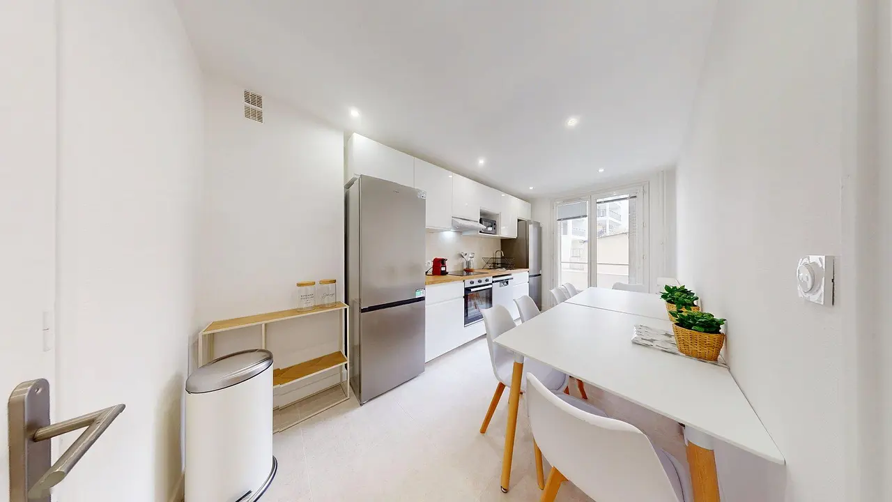 Colocation meublée de 107.84m2 - 530€ - Villeurbanne
