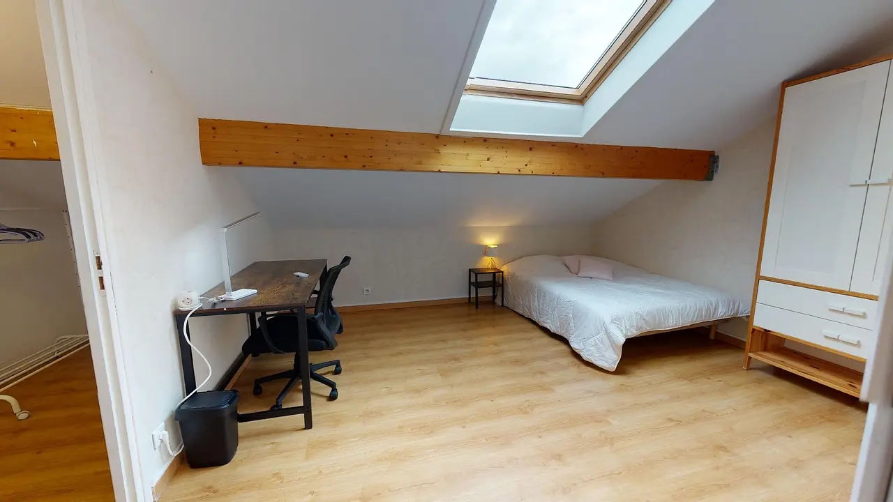 Colocation meublée de 133.0m2 - 587€ - Lyon