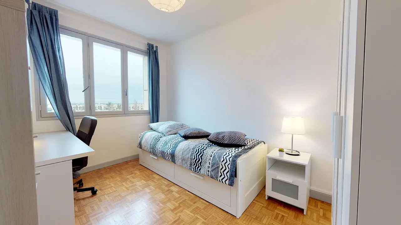 Colocation meublée de 67.02m2 - 490€ - Bron