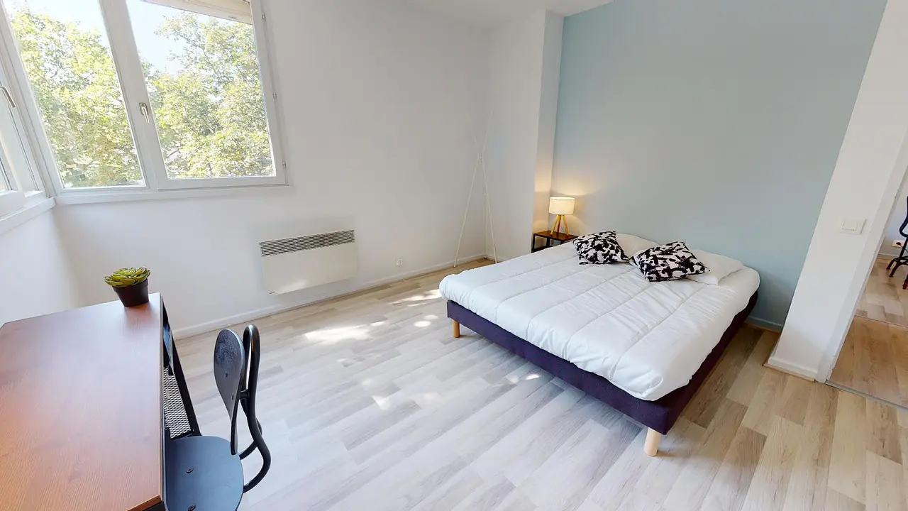 Colocation meublée de 82.0m2 - 623€ - Lyon