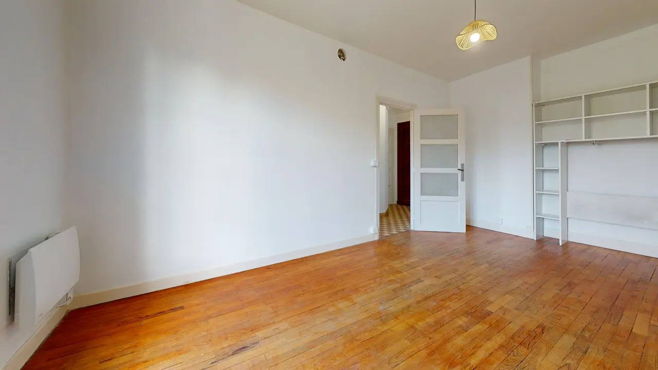 Appartement non meublé de 35m2 - 525€ - Grenoble