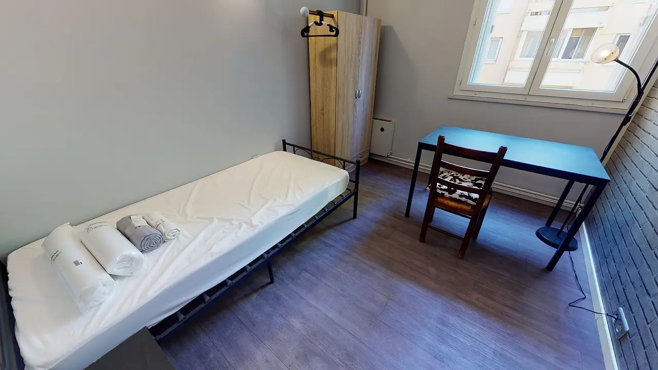 Colocation meublée de 109.0m2 - 342€ - Reims