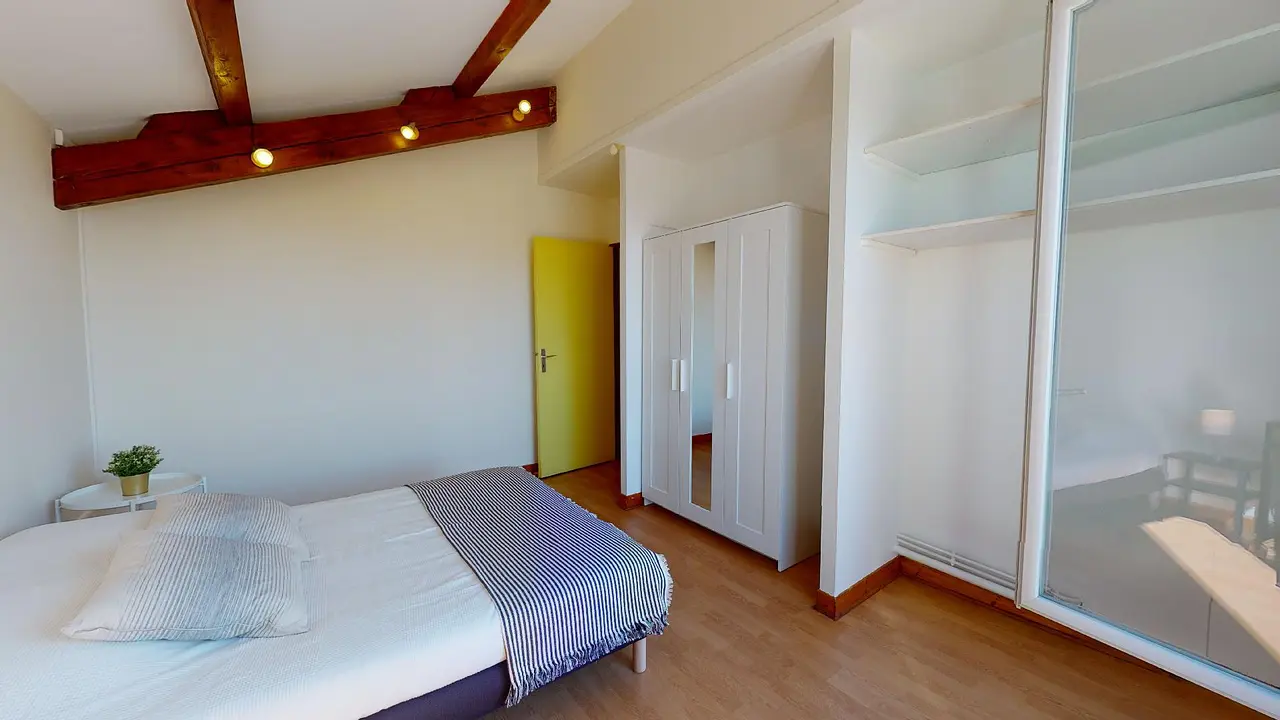 Colocation meublée de 122.0m2 - 450€ - Lyon