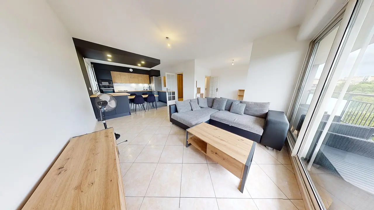 Appartement meublé de 68.0m2 - 1061€ - Lyon