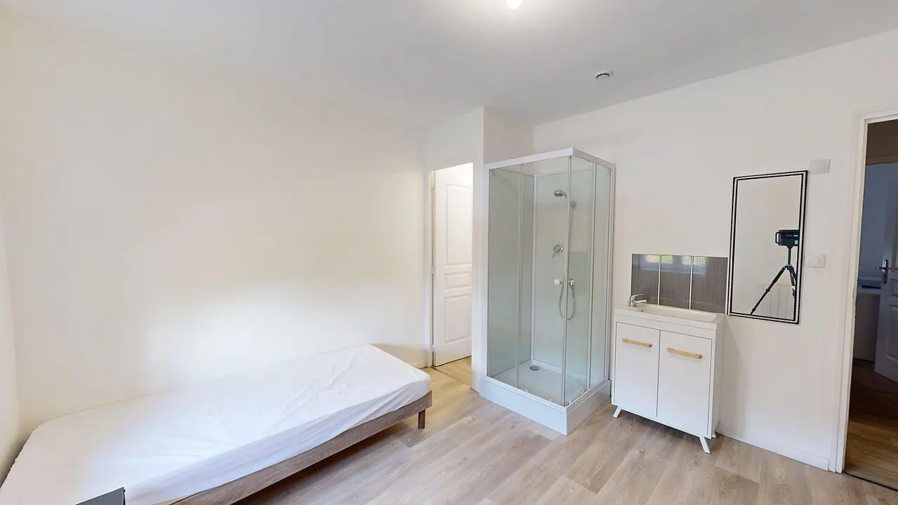 Colocation meublée de 99.0m2 - 400€ - Tourcoing