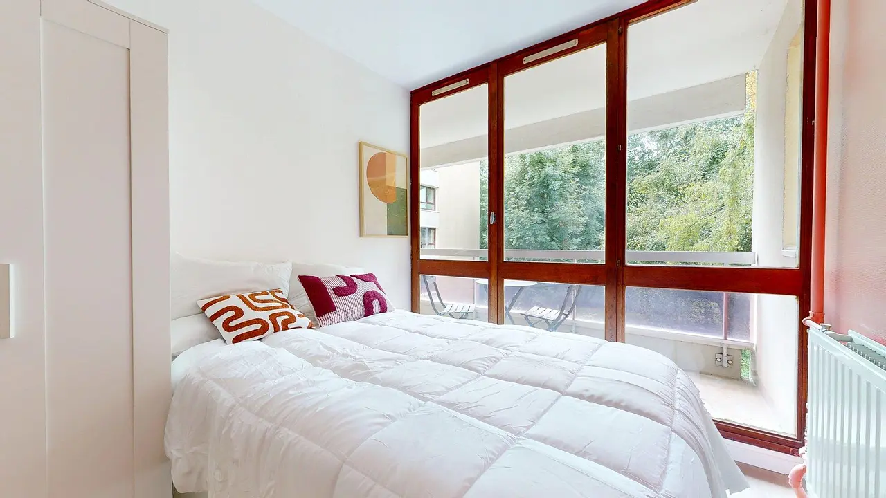 Colocation meublée de 92.96m2 - 499€ - Élancourt