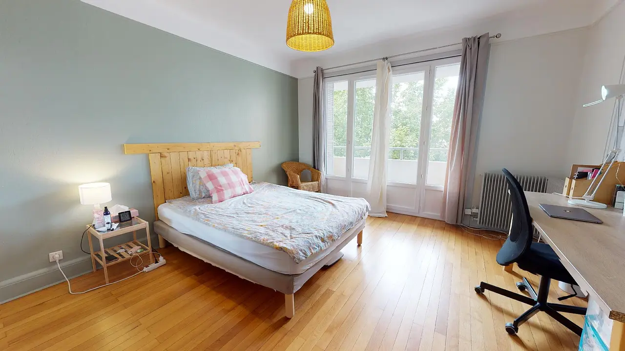 Colocation meublée de 75.0m2 - 633€ - Lyon