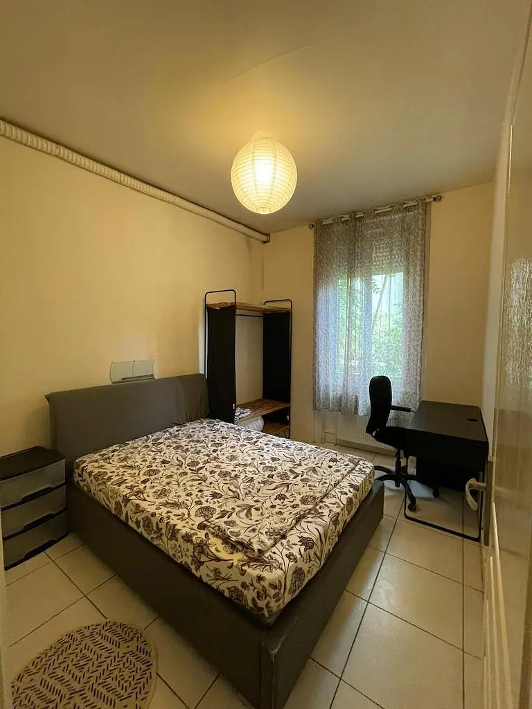 Colocation meublée de 223.0m2 - 510€ - Lyon