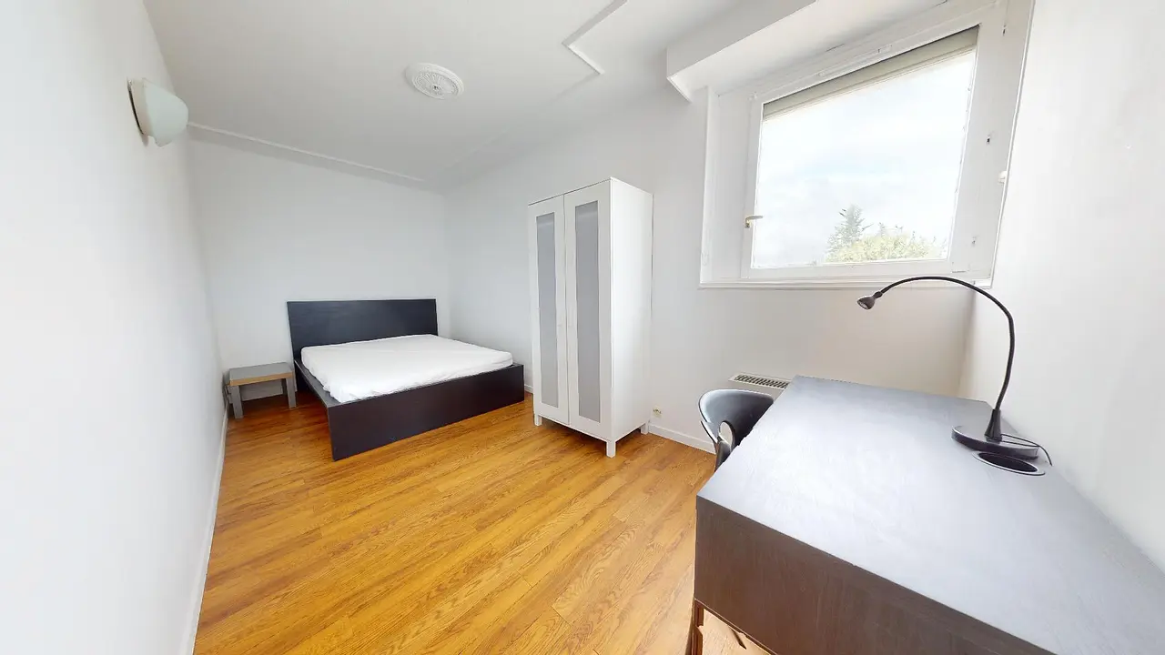 Colocation meublée de 98.0m2 - 519€ - Cergy