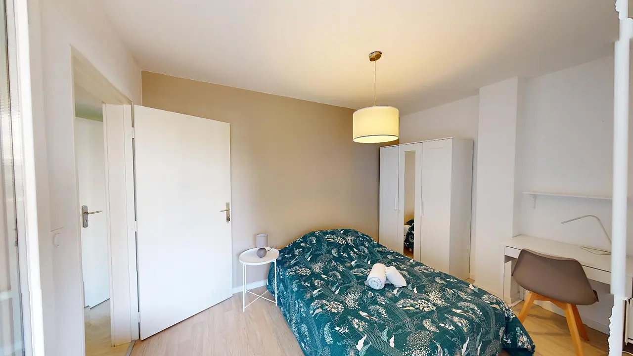 Colocation meublée de 92.79m2 - 524€ - Rennes