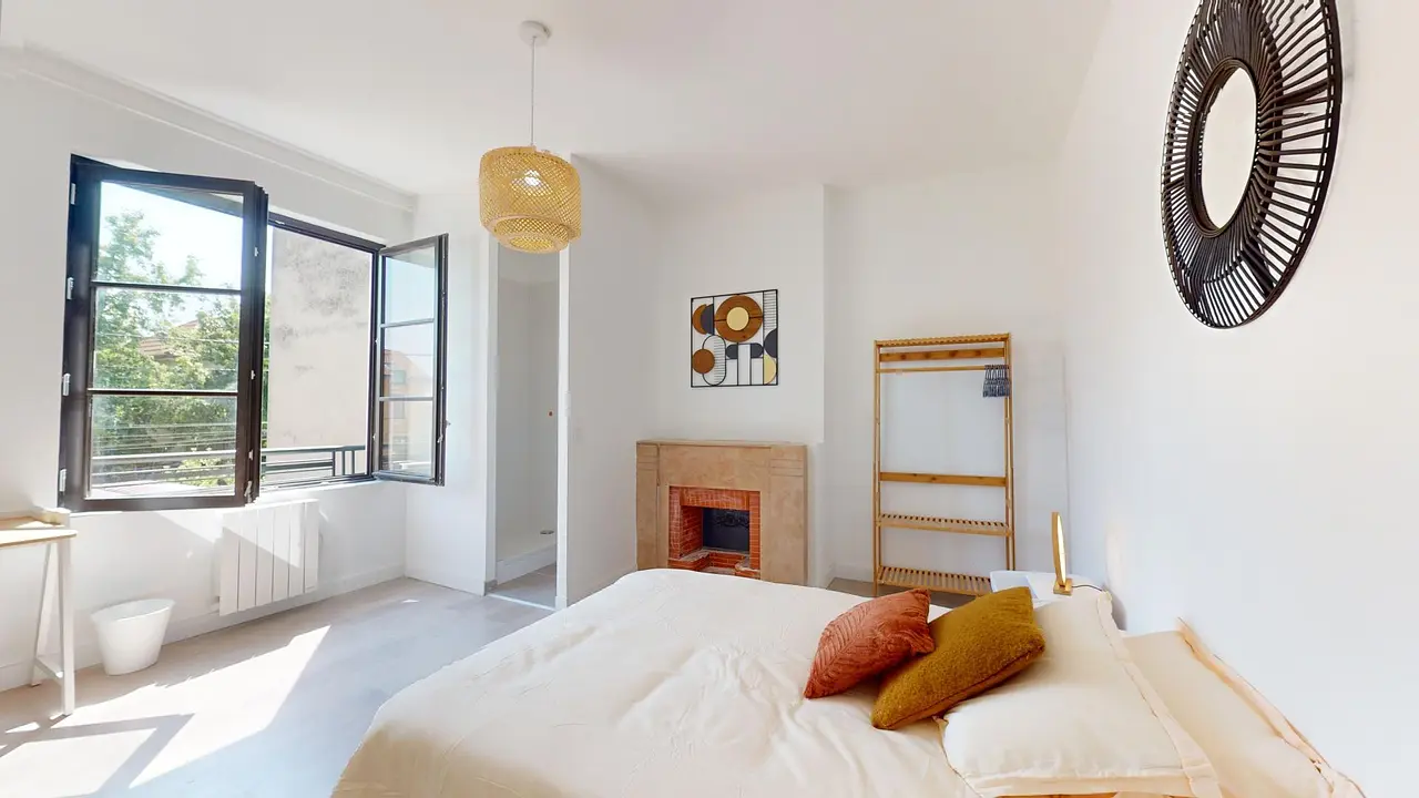 Colocation meublée de 260.0m2 - 580€ - Villeurbanne