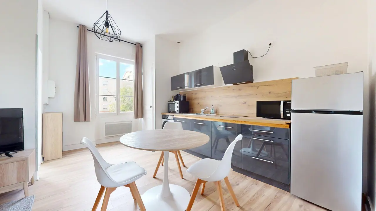 Appartement meublé de 38.96m2 - 545€ - Saint-Étienne