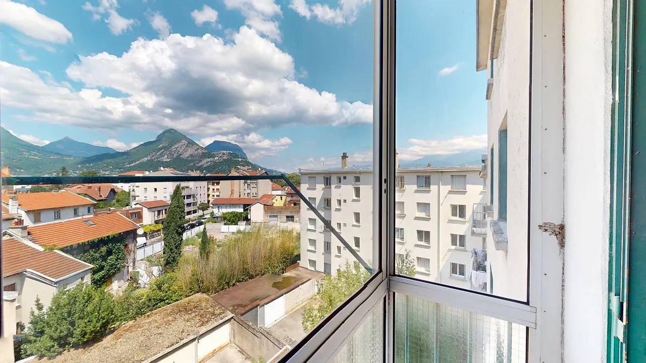 Appartement non meublé de 68.28m2 - 795€ - Grenoble