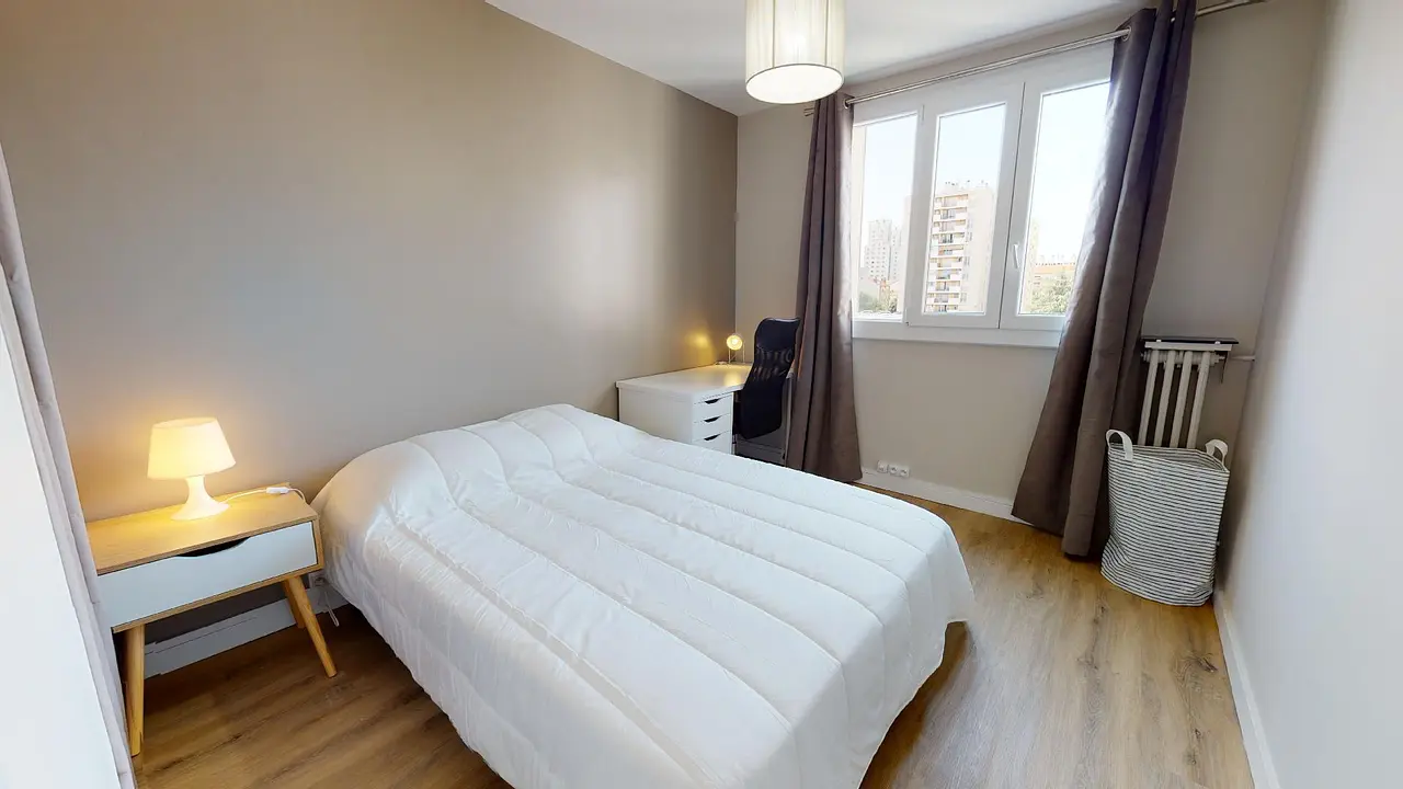 Colocation meublée de 65.0m2 - 561€ - Villeurbanne