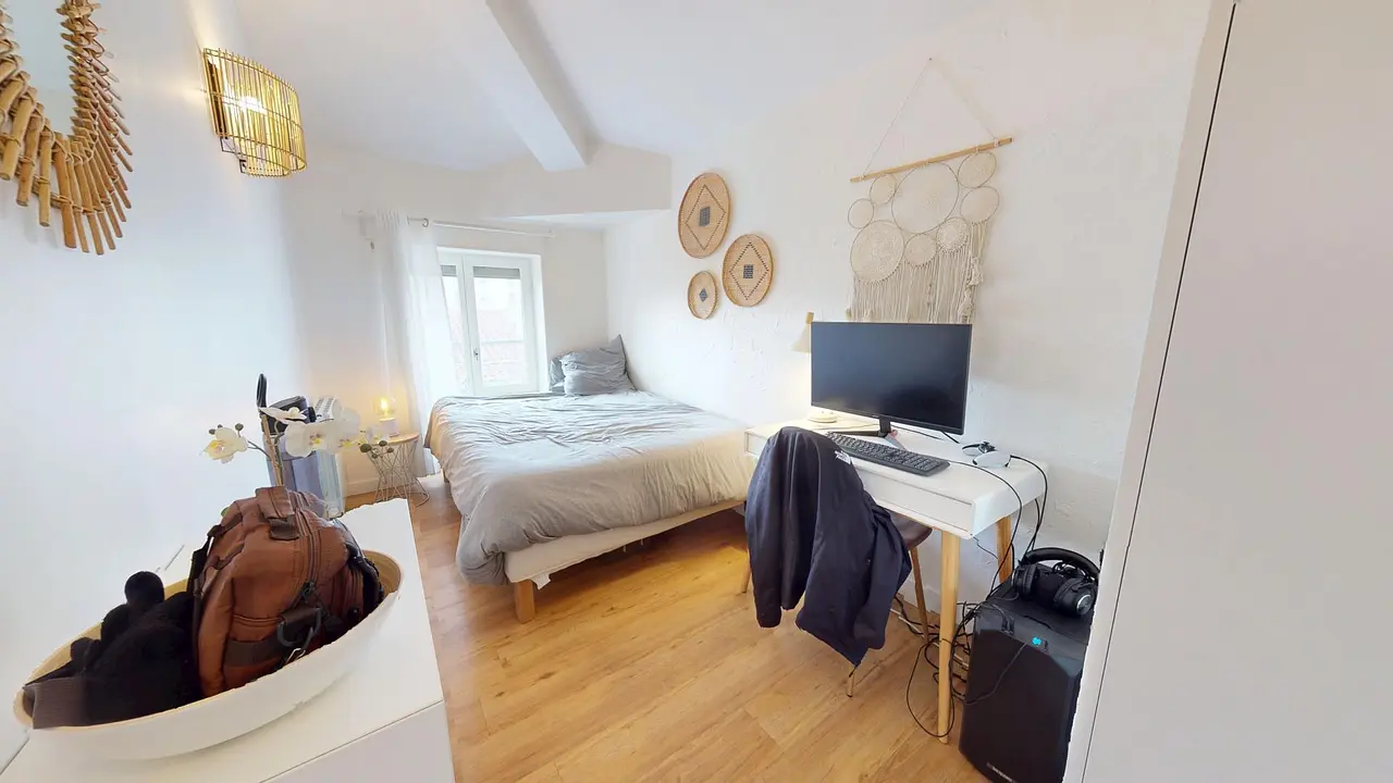 Colocation meublée de 75.0m2 - 604€ - Lyon