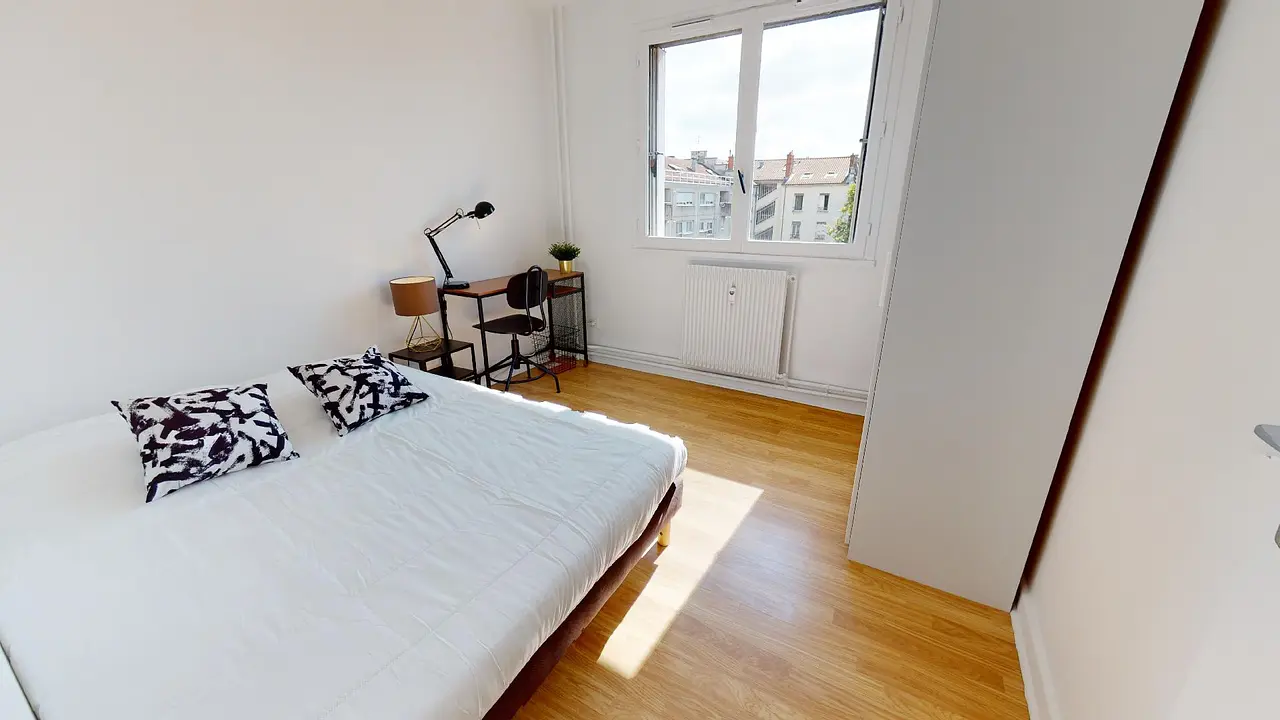 Colocation meublée de 82.0m2 - 592€ - Villeurbanne