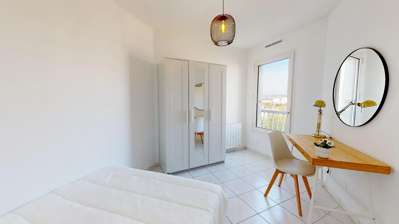 Colocation meublée de 103.0m2 - 480€ - Lyon