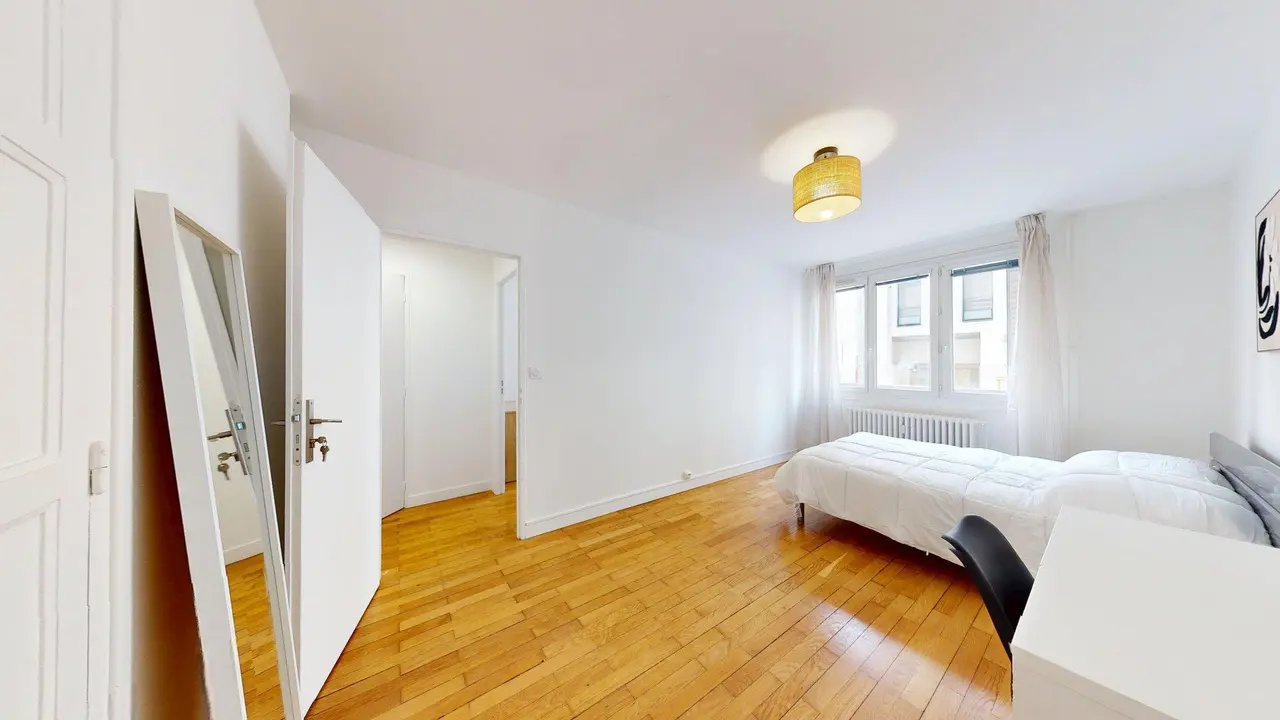 Colocation meublée de 107.84m2 - 495€ - Villeurbanne