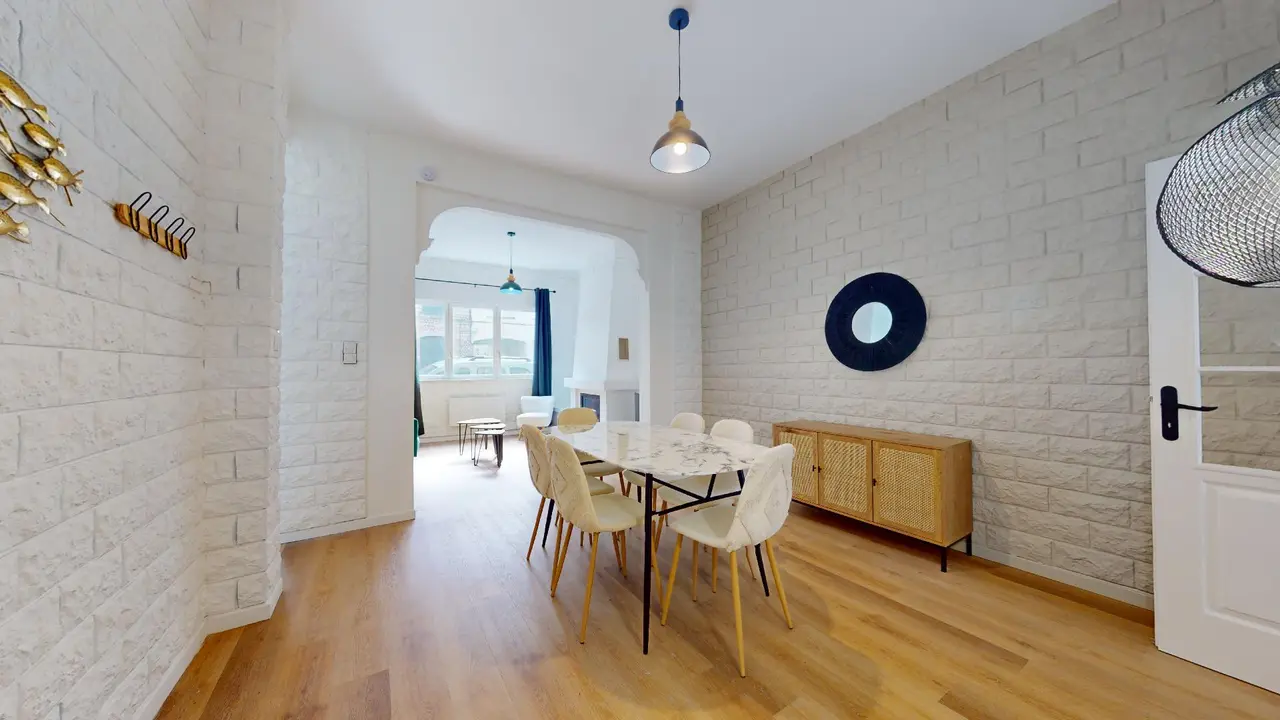 Colocation meublée de 110.0m2 - 395€ - Croix
