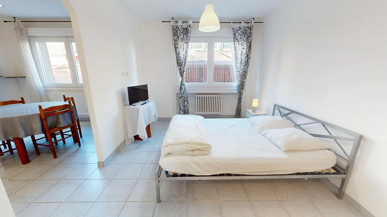 Appartement meublé de 31.0m2 - 465€ - Saint-Étienne