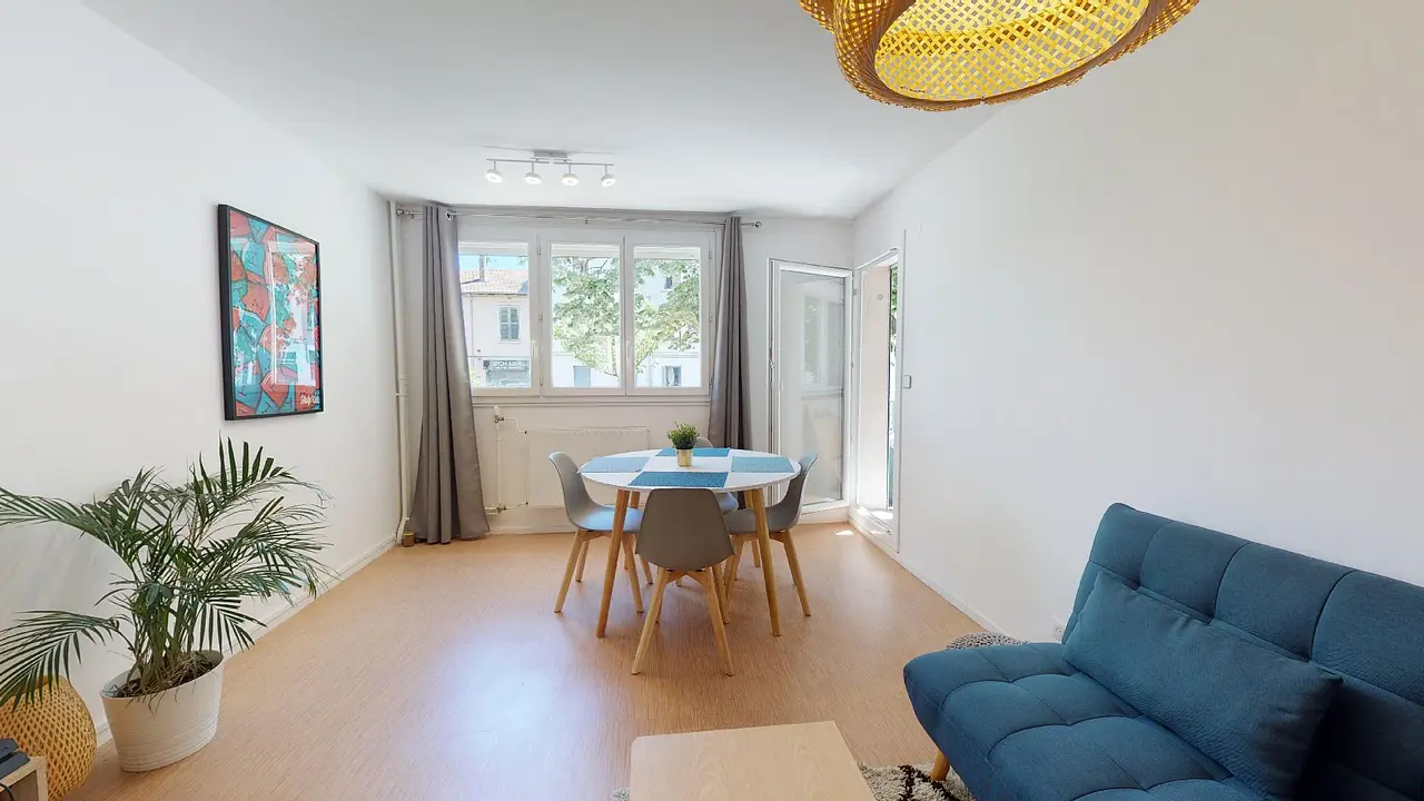 Colocation meublée de 82.0m2 - 581€ - Villeurbanne