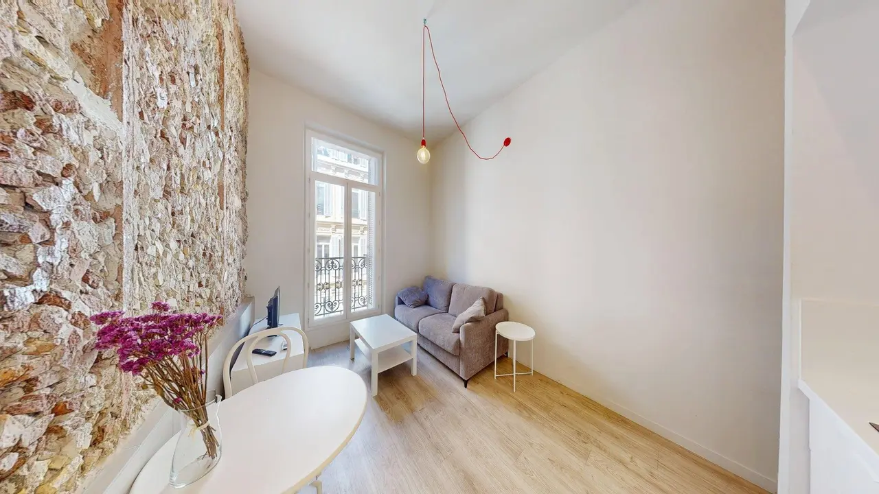 Colocation meublée de 162.9m2 - 710€ - Marseille