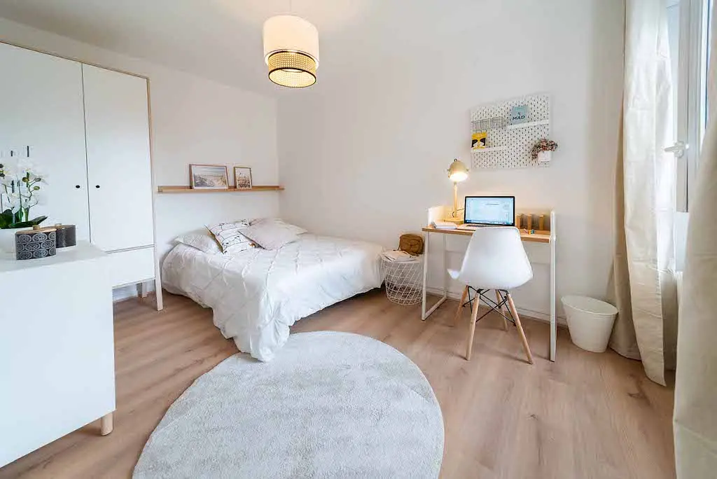 Colocation meublée de 112.0m2 - 504€ - Bron